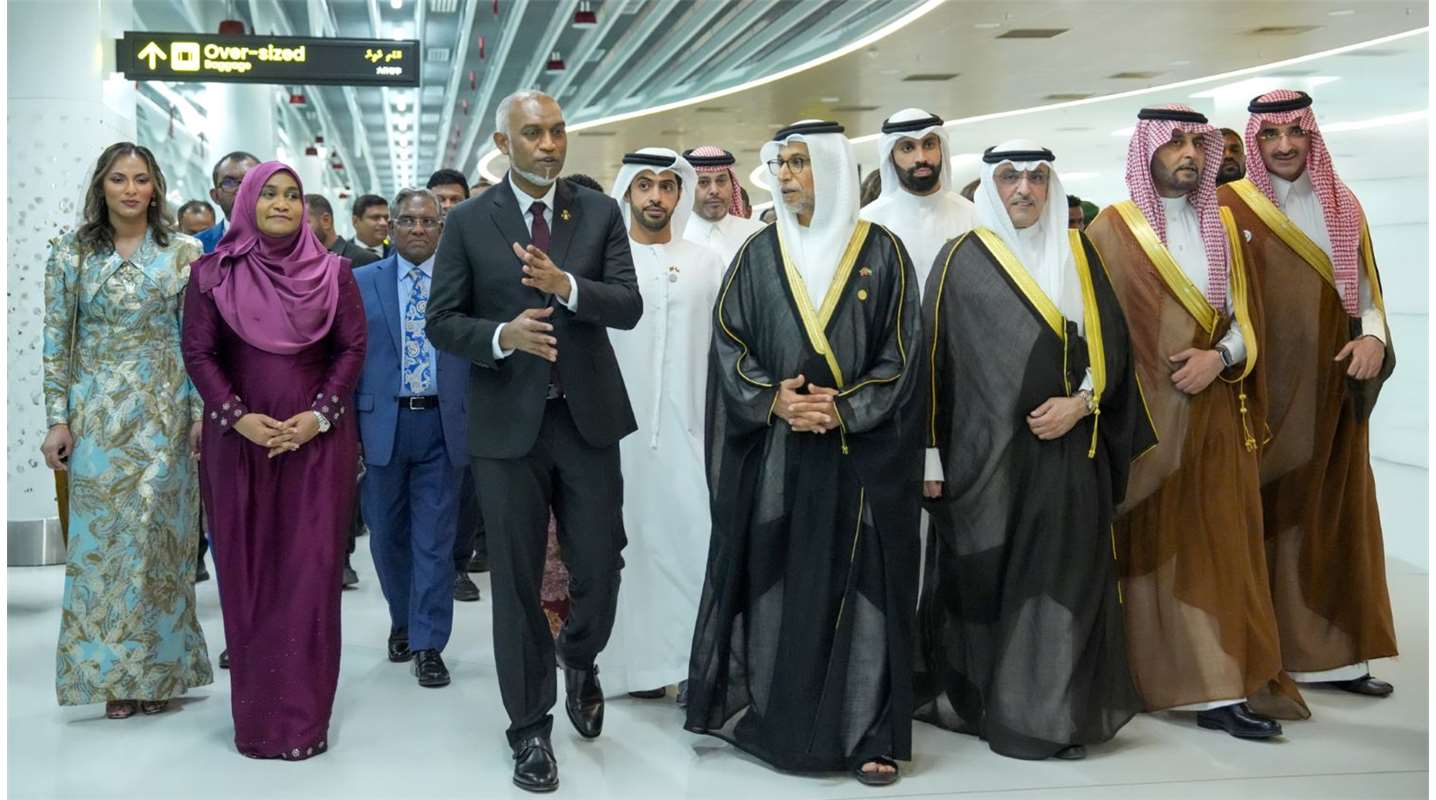 بحضور رئيس جمهورية المالديف صندوق أبوظبي للتنمية يشارك في افتتاح مطار فيلانا الدولي